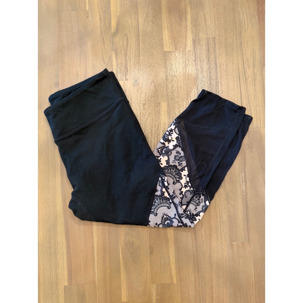 Fabletics Black Lace Mesh Crop Leggings Womens Medium CS1618632-0537-17040